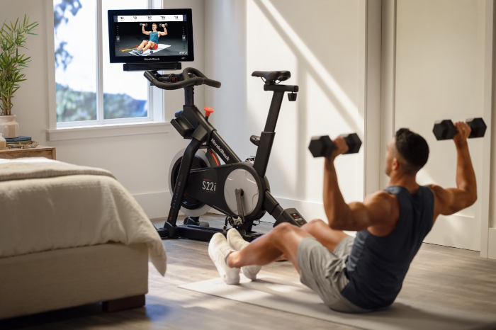 NordicTrack S22i Review 2025: Long-Term Performance, Classes & Durability