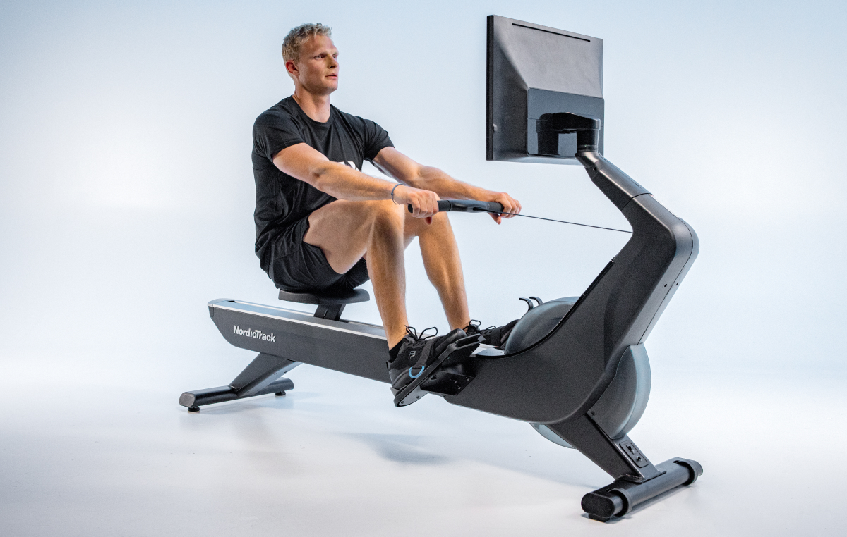 How to Use a Rowing Machine: Beginner’s Guide to Rowing Confidence ...